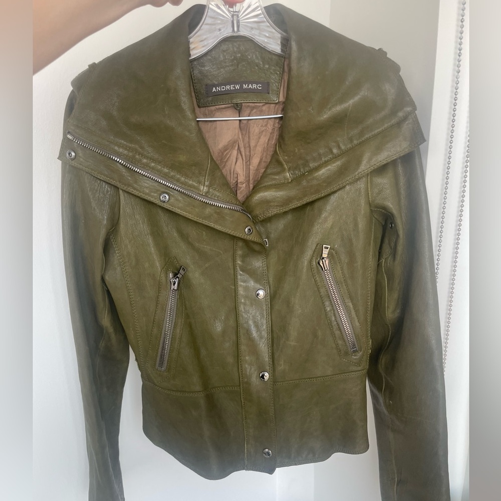 Andrew Marc 100% leather motorcycle jacket! Blazer coat size small olive green